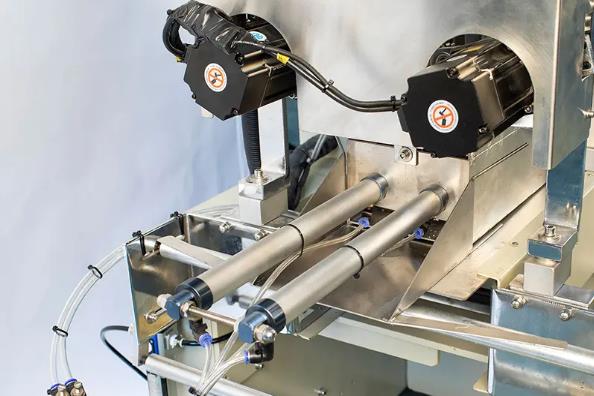 Automatic Disposable tableware/ Cutlery packing machine